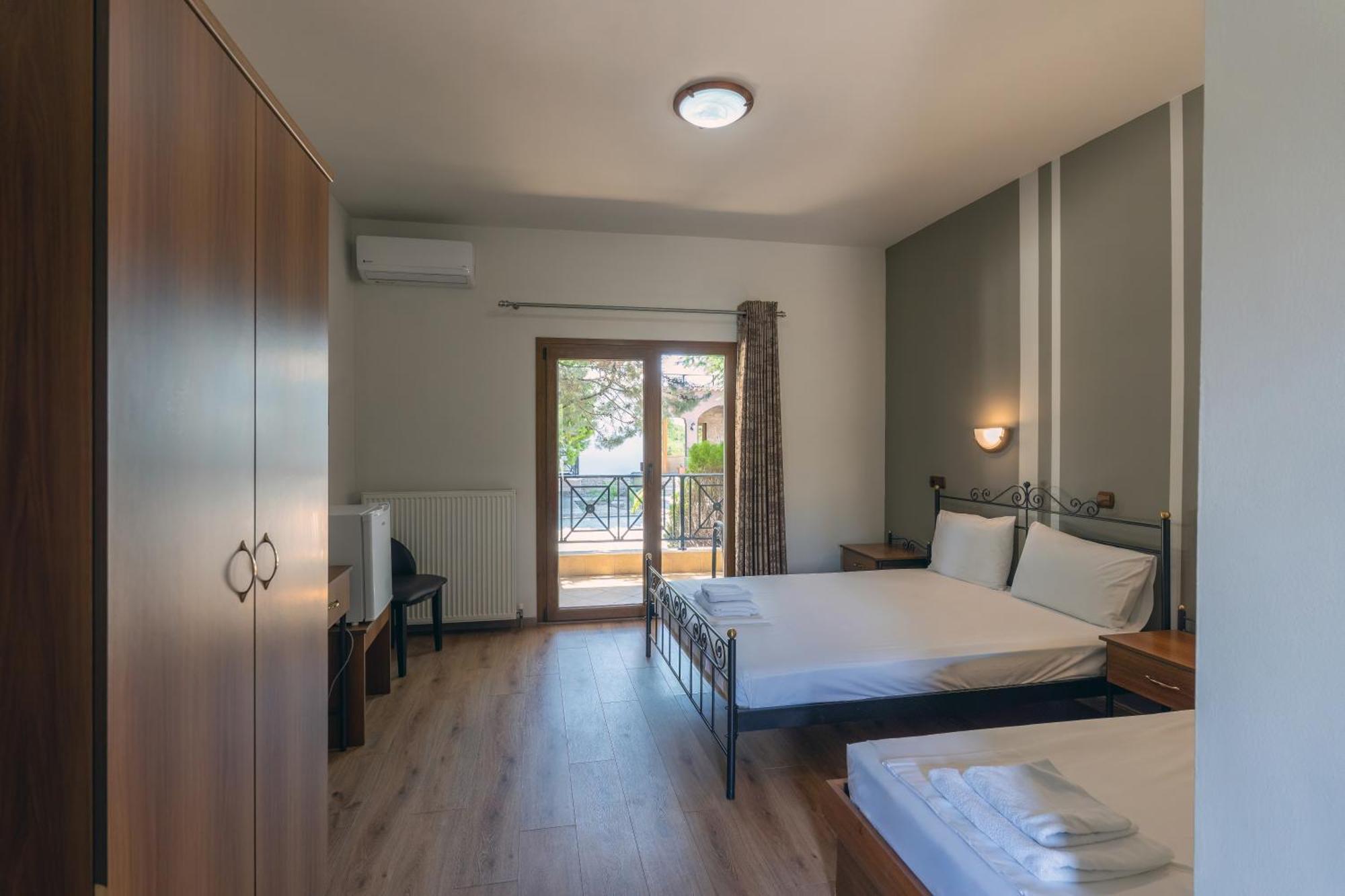 Hotel Agistro Ángistron Eksteriør bilde