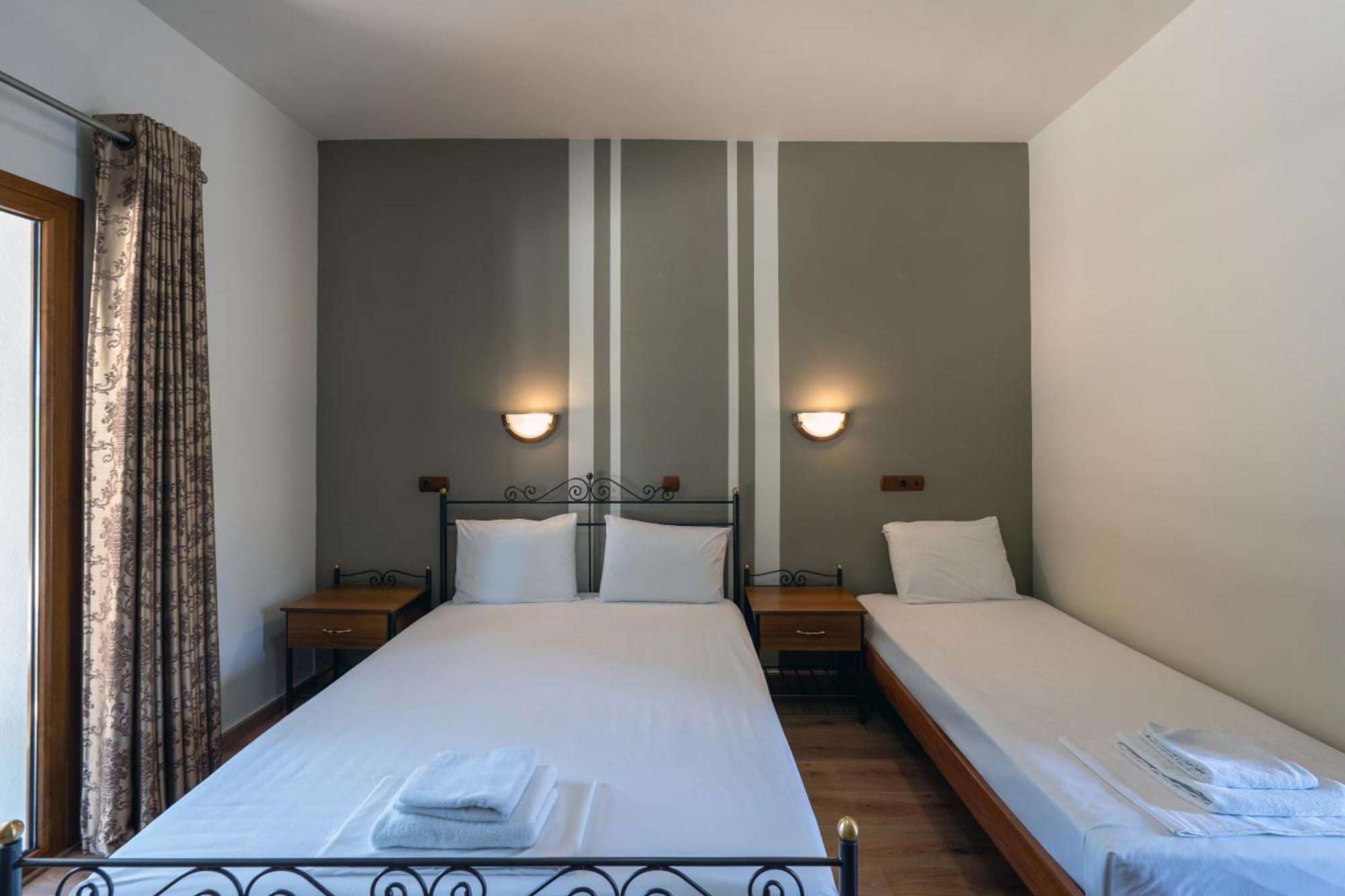 Hotel Agistro Ángistron Eksteriør bilde